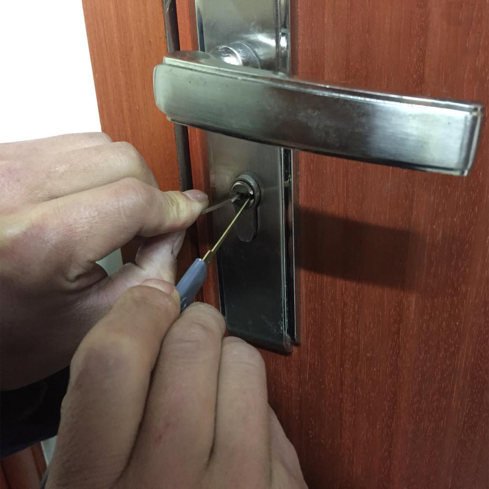 镇坪附近开锁 镇坪附近上门开锁